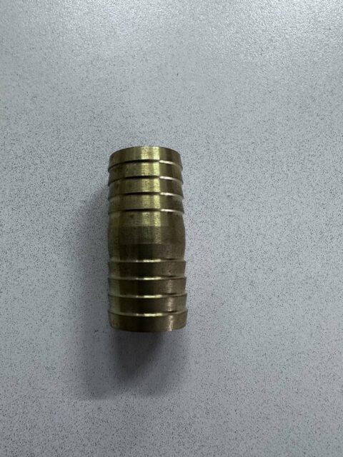 Штуцер двойной для шланга 1"