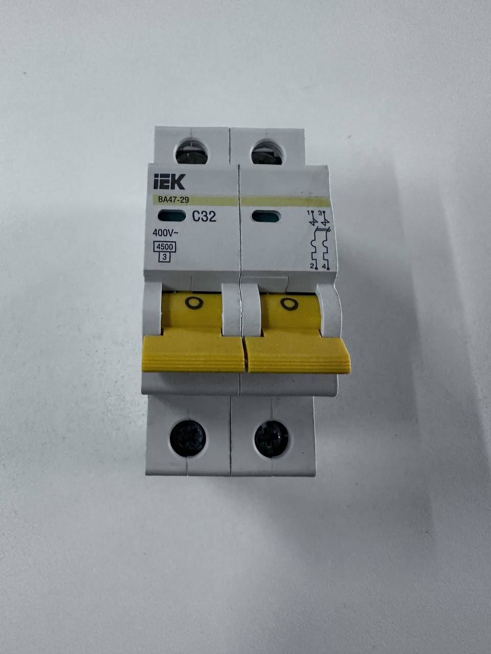 Автомат IEK 2П 32А